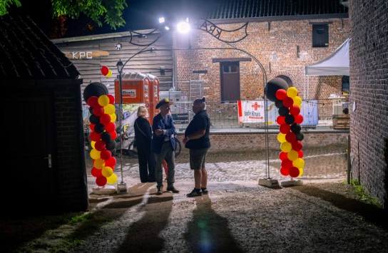  (vergroot foto)