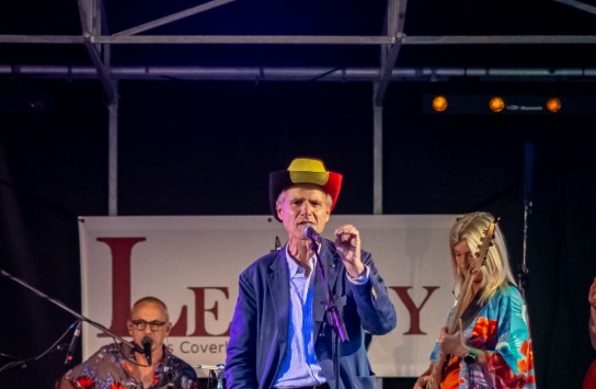  (vergroot foto)
